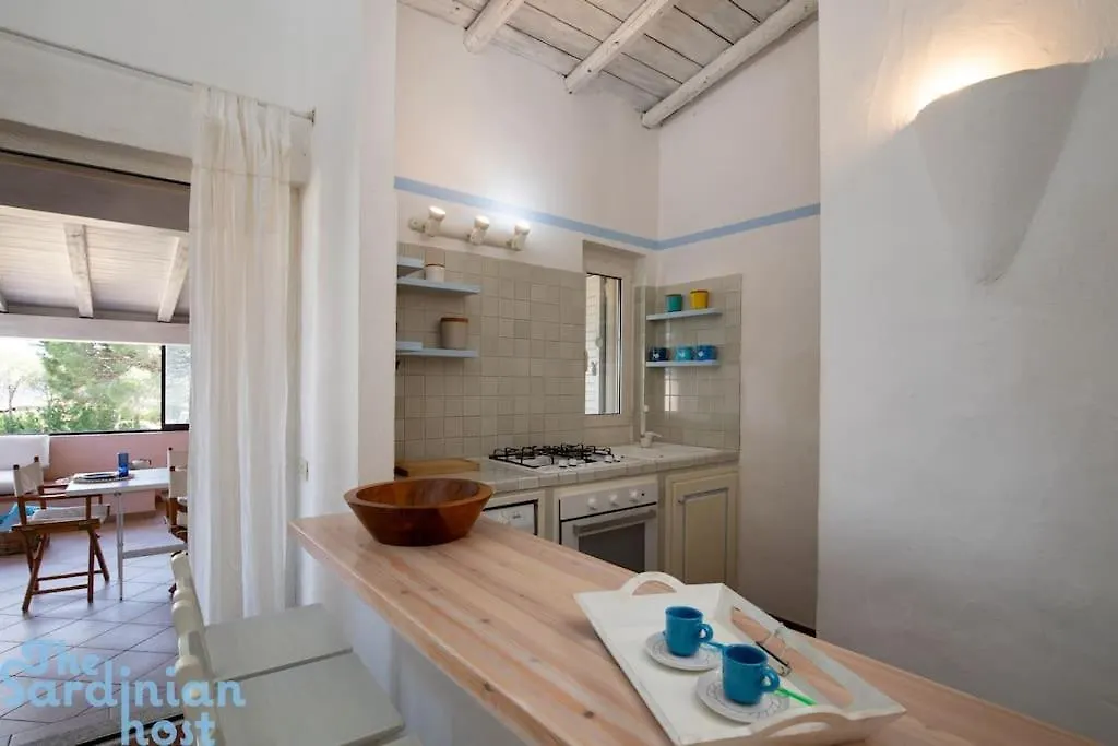 Tavolara House-Family Relax Βίλα Golfo Aranci 0*,